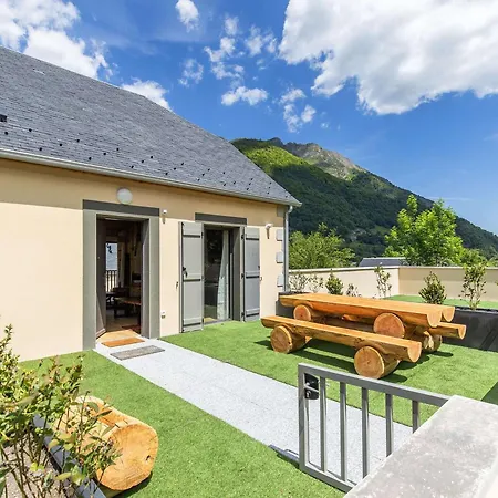 Neuf Avec Grande Terrasse Et Equipement De Gamme Appartement Cauterets