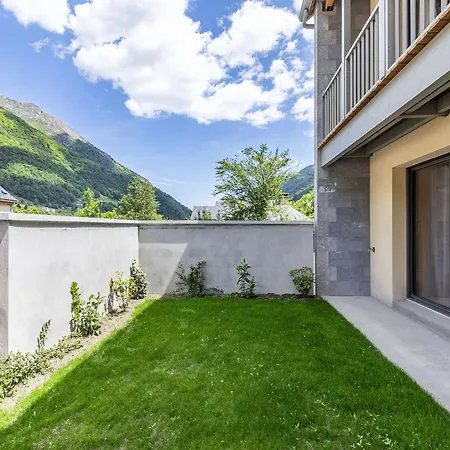 Appartement Neuf Avec Grande Terrasse Et Equipement De Gamme Cauterets
