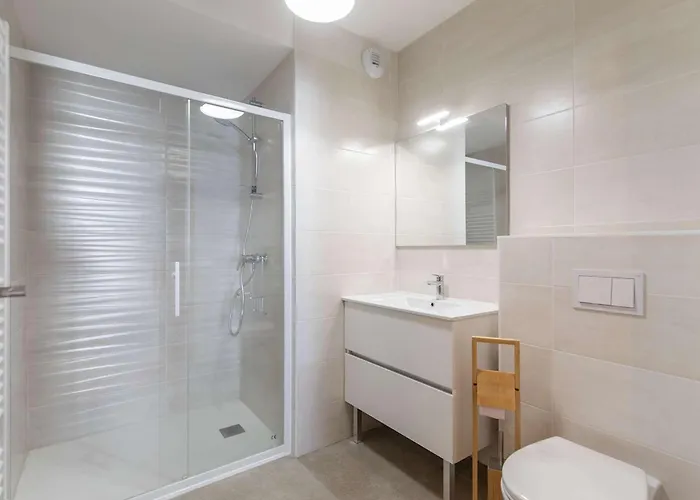 Lejlighed Neuf Avec Grande Terrasse Et Equipement De Gamme - Fr-1-401-292 Cauterets